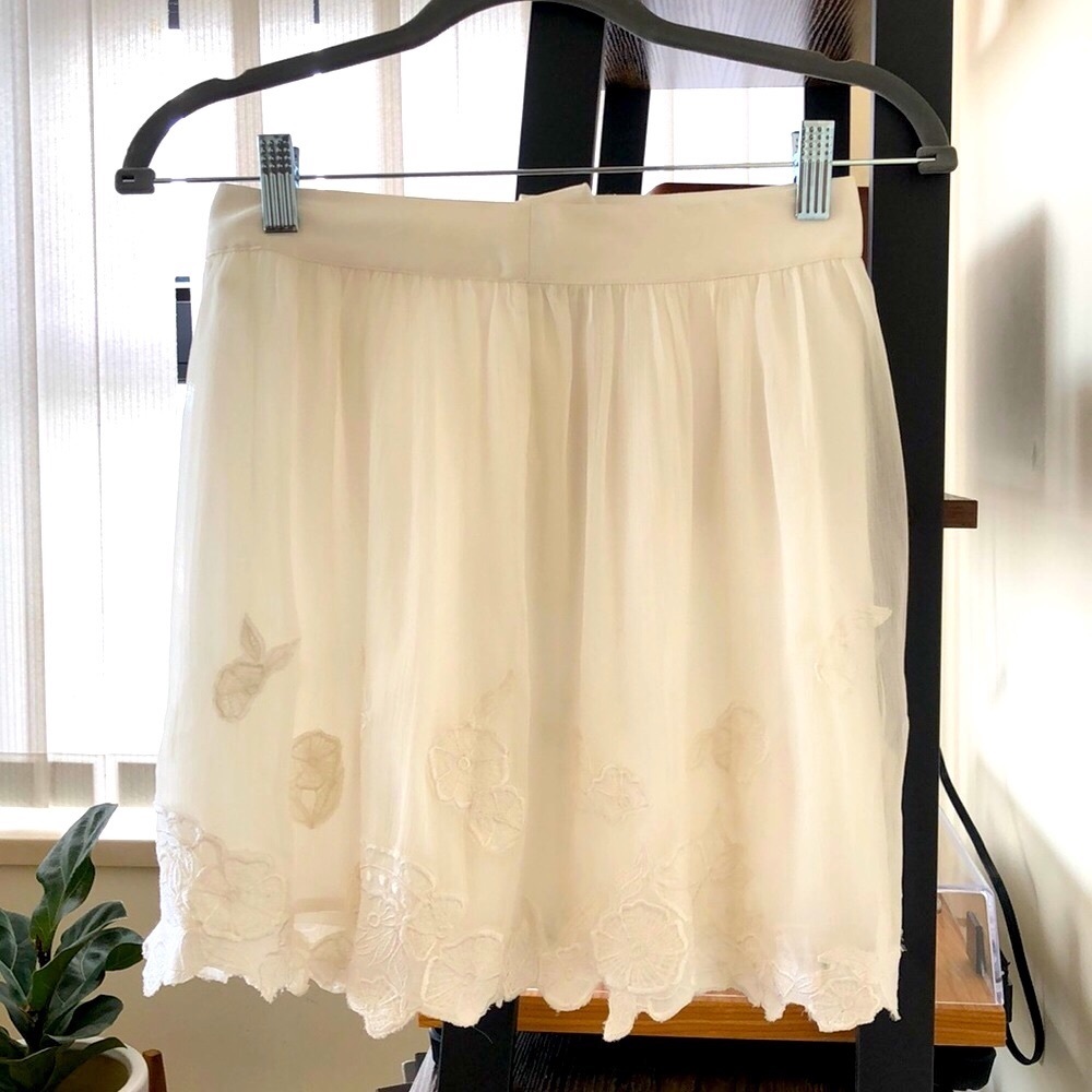 Club Monaco floral embroidered skirt